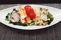 お食事・一品料理：海鮮サラダ