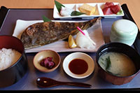 平日ランチ：焼き魚定食